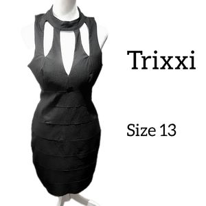 TRIXXI BLACK DRESS  DETAILED NECKLINE SIZE 13